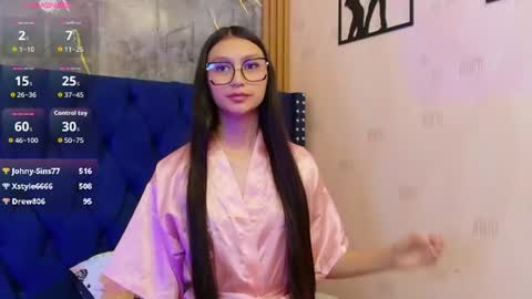 Snapshot of thin_eva chatting on July 28, 2026, 7:39 pm Eva online show from July 28, 2026, 7:39 pm
