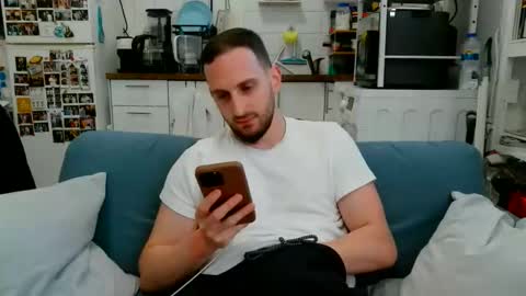 Snapshot of thinboy2 chatting on May 23, 2026, 3:16 pm Thinboy2 online show from May 23, 2026, 3:16 pm