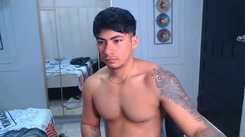 Snapshot of thirstmen_ chatting on January 17, 2026, 1:38 pm MICHAEL AND CRISS online show from January 17, 2026, 1:38 pm
