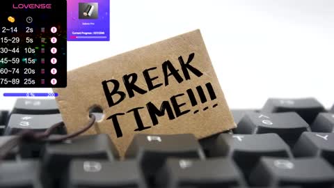 Snapshot of thom610 chatting on December 6, 2024, 2:24 am ThomaSan online show from December 6, 2024, 2:24 am