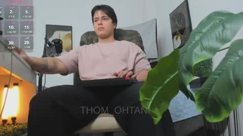 thom_ohtani online show from May 3, 2026, 9:43 pm