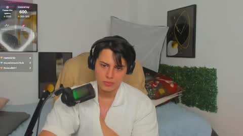 thom_ohtani online show from May 16, 2026, 2:19 am
