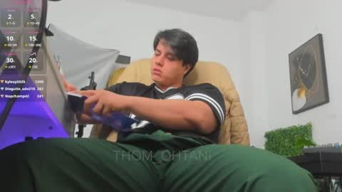 Snapshot of thom_ohtani chatting on June 16, 2026, 5:04 pm thom_ohtani online show from June 16, 2026, 5:04 pm