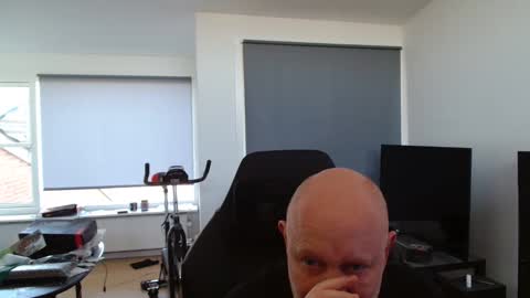 thomas315627 online show from April 21, 2026, 10:32 am