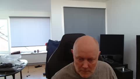 thomas315627 online show from May 2, 2026, 9:14 am