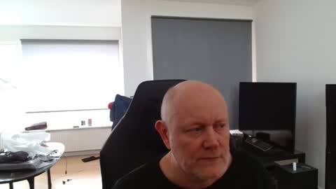 thomas315627 online show from May 3, 2026, 12:44 pm