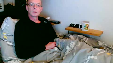 Snapshot of thomas6799 chatting on November 3, 2025, 5:42 am thomas6799 online show from November 3, 2025, 5:42 am