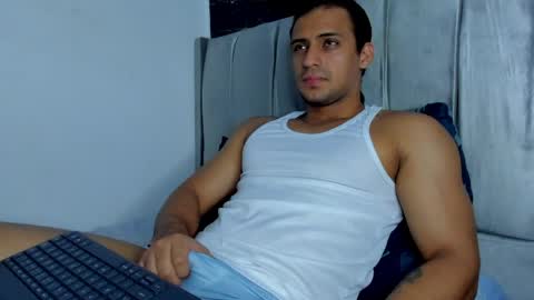 Snapshot of thomas777__ chatting on May 23, 2026, 1:26 pm Thomas online show from May 23, 2026, 1:26 pm