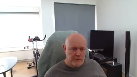 thomas806035 online show from June 22, 2026, 1:41 pm