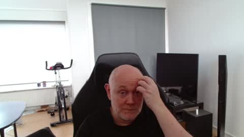 thomas806035 online show from July 27, 2026, 11:28 am