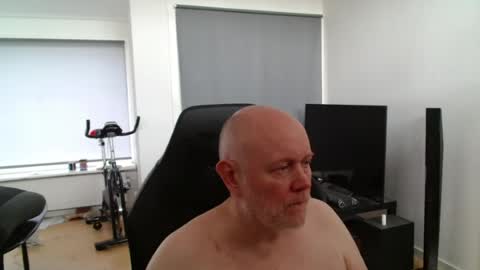 thomas806035 online show from August 2, 2026, 9:52 am