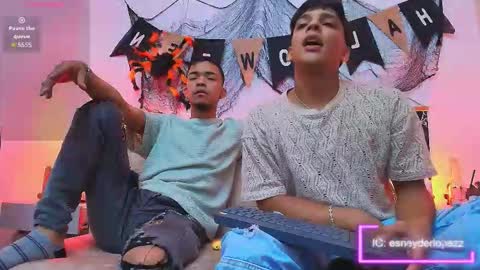 Snapshot of thomas_elg chatting on November 2, 2025, 4:26 am THOMAS JOHANN online show from November 2, 2025, 4:26 am