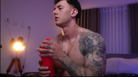 Thomas Falcon online show from December 14, 2024, 7:51 am