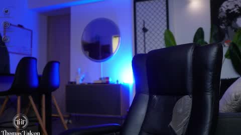 Thomas Falcon online show from January 17, 2025, 3:12 am