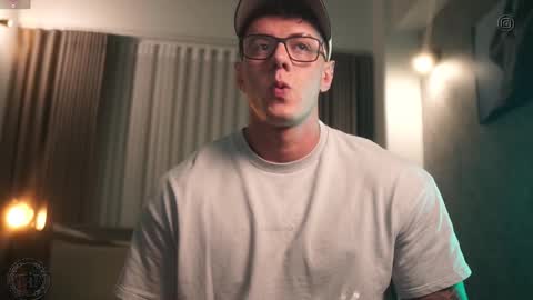 Thomas Falcon online show from September 10, 2025, 2:55 am