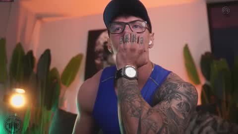 Thomas Falcon online show from December 1, 2025, 10:59 pm