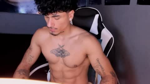 Snapshot of thomas_fit1 chatting on June 9, 2026, 6:08 pm Thomas 3 JUST STAY AND BE MY LAST LOVE online show from June 9, 2026, 6:08 pm