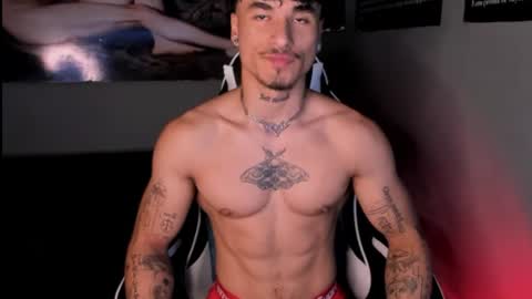 Snapshot of thomas_fit1 chatting on June 14, 2026, 2:46 am Thomas 3 JUST STAY AND BE MY LAST LOVE online show from June 14, 2026, 2:46 am