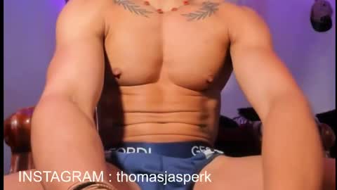 Snapshot of thomas_k7 chatting on May 7, 2026, 10:04 pm Thomas online show from May 7, 2026, 10:04 pm