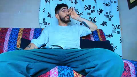 thomas_ks11 online show from February 15, 2026, 5:48 am