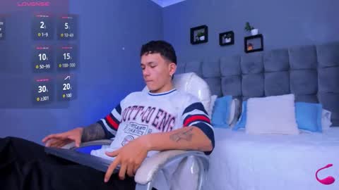 Thomas online show from November 11, 2025, 10:59 am