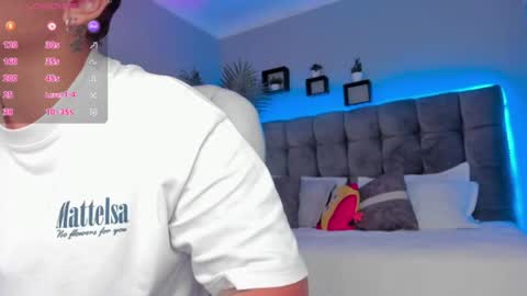 Snapshot of thomas_moon_ chatting on June 15, 2026, 2:41 pm Thomas online show from June 15, 2026, 2:41 pm