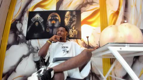 Thomas online show from January 15, 2026, 4:06 am