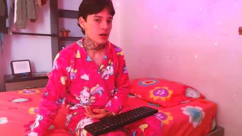 Snapshot of thomas_stallon chatting on March 10, 2025, 1:32 pm thomas online show from March 10, 2025, 1:32 pm