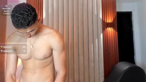 Snapshot of thomas_walker0 chatting on March 4, 2025, 10:38 pm Thomas online show from March 4, 2025, 10:38 pm