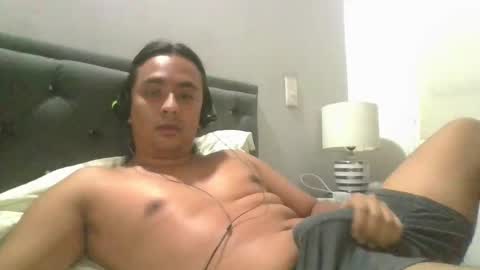 Snapshot of thomasbbc25 chatting on January 23, 2025, 11:05 pm Thomas online show from January 23, 2025, 11:05 pm