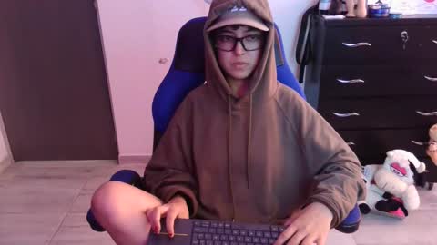 VALERIA online show from November 28, 2025, 6:54 pm