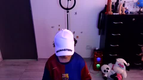 Snapshot of thomascooper_cams chatting on July 10, 2026, 8:44 pm VALERIA online show from July 10, 2026, 8:44 pm