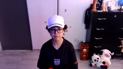 Snapshot of thomascooper_cams chatting on July 15, 2026, 9:31 pm VALERIA online show from July 15, 2026, 9:31 pm