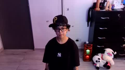 Snapshot of thomascooper_cams chatting on July 28, 2026, 8:52 pm VALERIA online show from July 28, 2026, 8:52 pm