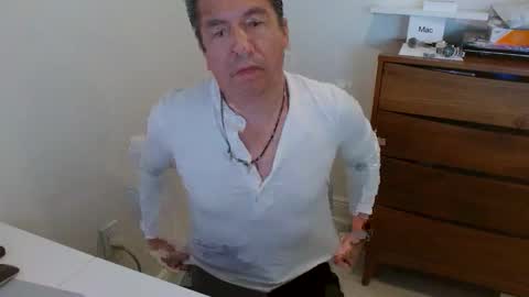 thomascruz6775 online show from April 28, 2026, 8:25 pm