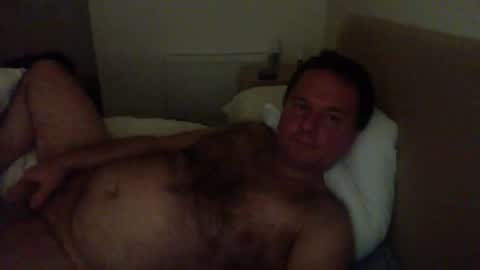 Snapshot of thomaspol chatting on April 2, 2026, 10:18 pm Tom online show from April 2, 2026, 10:18 pm