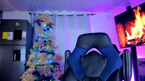 Thom Klein online show from December 17, 2024, 7:59 pm