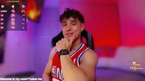 Thom Klein online show from October 14, 2025, 7:25 pm