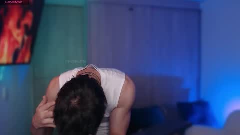 Thom Klein online show from November 8, 2025, 7:01 pm