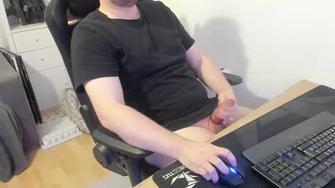 thommy2008 online show from February 25, 2026, 2:27 pm