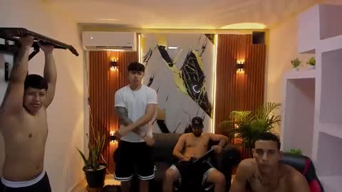 thomson_hot01 online show from April 29, 2026, 5:22 am