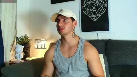 Snapshot of thomylov chatting on May 27, 2026, 1:46 am thomylov online show from May 27, 2026, 1:46 am