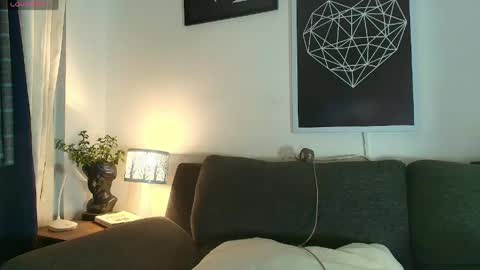 Snapshot of thomylov chatting on June 6, 2026, 1:11 am thomylov online show from June 6, 2026, 1:11 am