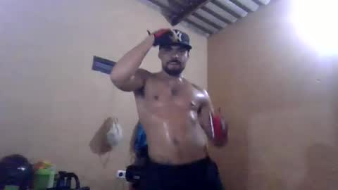 Snapshot of thonybeiio chatting on September 10, 2025, 11:05 pm thonybeiio online show from September 10, 2025, 11:05 pm