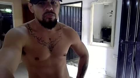 Snapshot of thonybeiio chatting on November 23, 2025, 4:29 pm thonybeiio online show from November 23, 2025, 4:29 pm