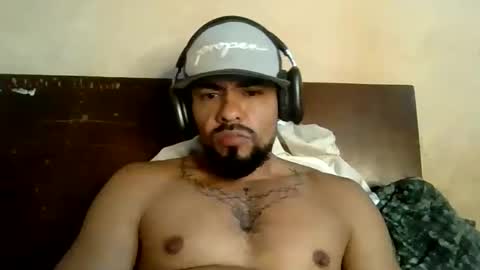 Snapshot of thonybeiio chatting on January 13, 2026, 4:18 am thonybeiio online show from January 13, 2026, 4:18 am