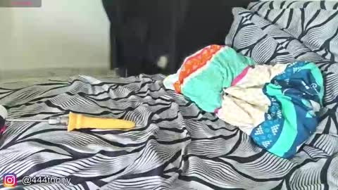 thonyxxx_ online show from March 12, 2026, 8:53 am