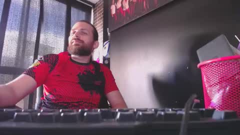 THE CAPTAIN online show from January 2, 2025, 3:19 pm