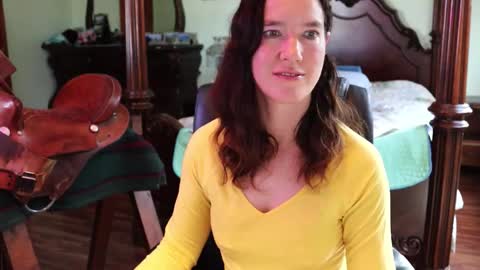 ThornburyRose online show from March 2, 2026, 7:43 pm