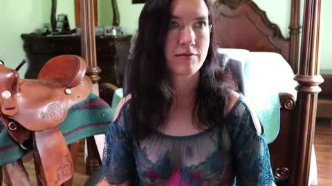 ThornburyRose online show from April 30, 2026, 5:52 pm